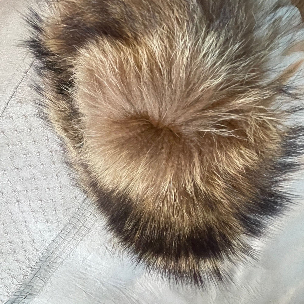 Vintage Russian-Style Fur Hat - Picture 5 of 9